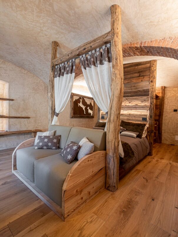 Andata-e-Ritorno-Divano-e-letto-vista-da-dx